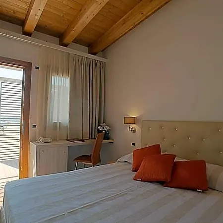 Otel Tre Merli